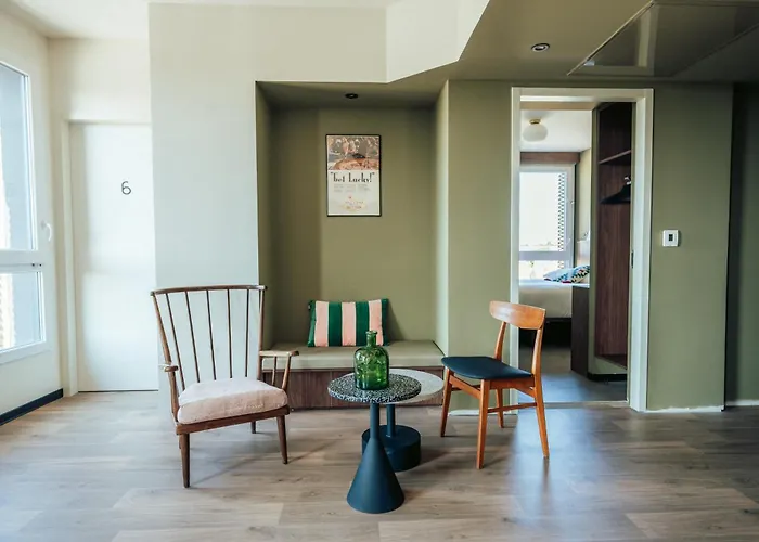 JOST Auberge De Jeunesse Centre St RochHotel Montpellier